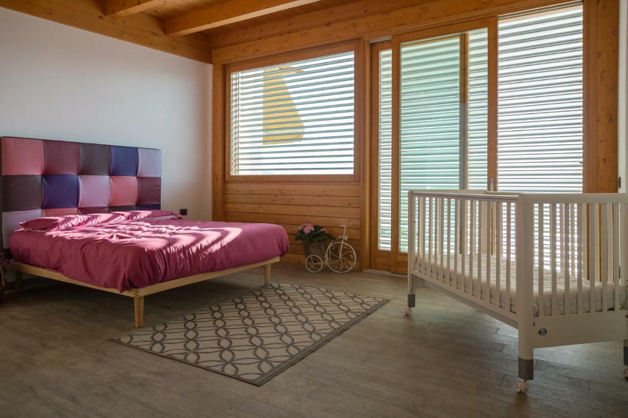 Agriturismo Alveare Sul Lago ปิโซเญ ภายนอก รูปภาพ
