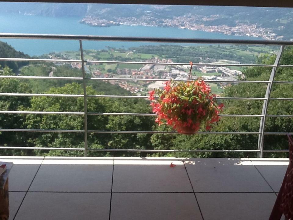 Agriturismo Alveare Sul Lago ปิโซเญ ภายนอก รูปภาพ