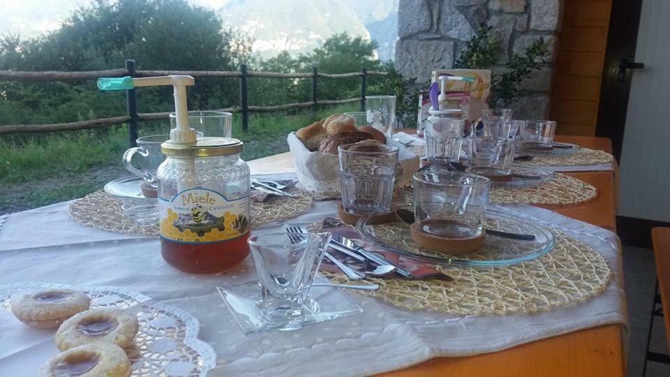 Agriturismo Alveare Sul Lago ปิโซเญ ภายนอก รูปภาพ
