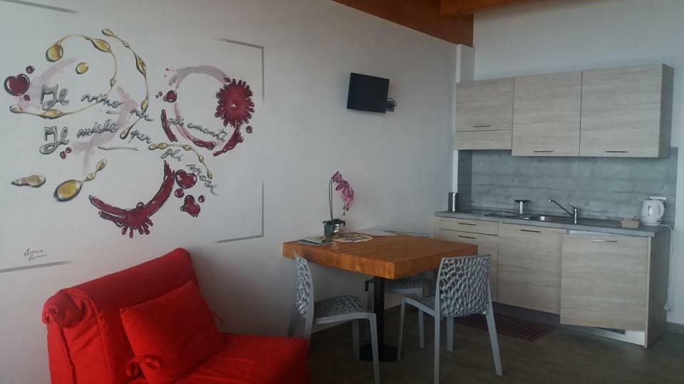 Agriturismo Alveare Sul Lago ปิโซเญ ภายนอก รูปภาพ